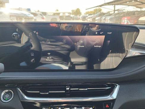 New 2026 Buick Envista Avenir image 25