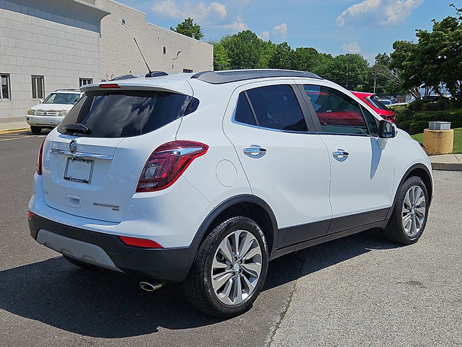 Used 2019 Buick Encore Preferred AWD/4WD image 8