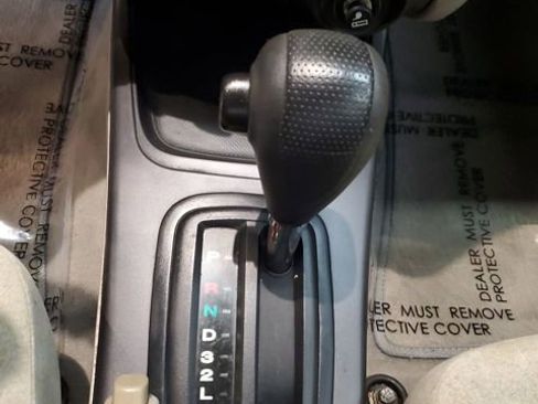 Used 2003 Hyundai Elantra GLS image 25