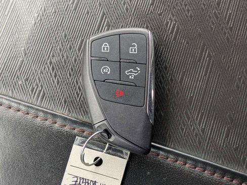Used 2024 GMC Sierra 1500 AT4X AWD/4WD image 29