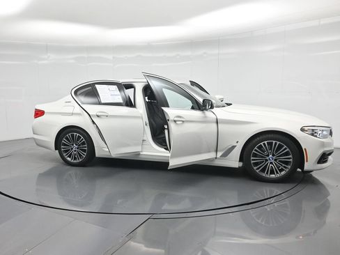 Used 2019 BMW 530e w/ Convenience Package RWD image 33