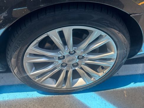 Used 2019 Cadillac XTS Luxury AWD/4WD image 4