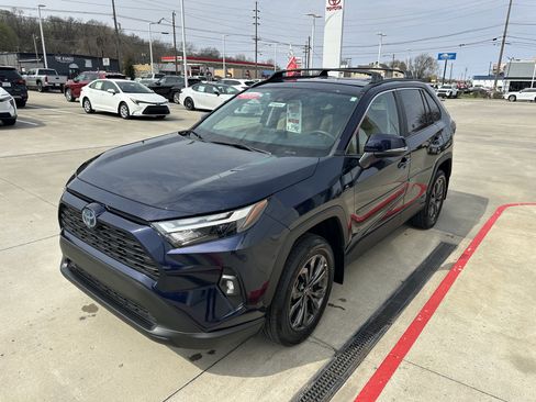 Certified 2023 Toyota RAV4 XLE Premium image 8