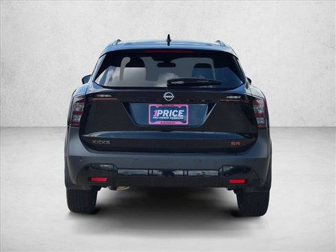 Used 2025 Nissan Kicks SR FWD image 6