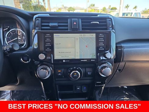 Used 2022 Toyota 4Runner TRD Off-Road Premium w/ TRD Black Wheel Package (TMS) AWD/4WD image 19