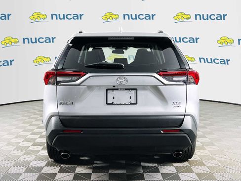 Used 2021 Toyota RAV4 XLE w/ Convenience Package AWD/4WD image 6