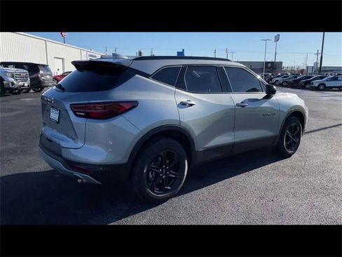 Used 2023 Chevrolet Blazer LT w/ Convenience Package image 8