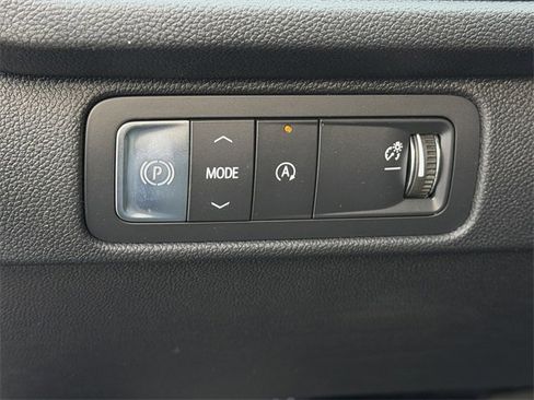 New 2026 Chevrolet Traverse LT w/ Sun and Wheel Package image 16