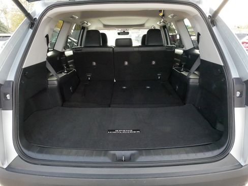 Used 2025 Toyota Grand Highlander AWD image 18