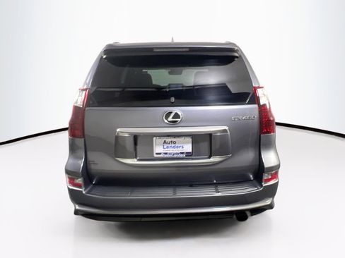Used 2022 Lexus GX 460 Premium w/ Accessory Package image 6