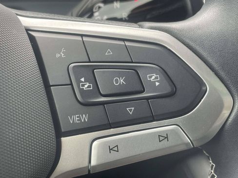 Certified 2026 Volkswagen Tiguan SE w/ Panoramic Sunroof Package FWD image 22