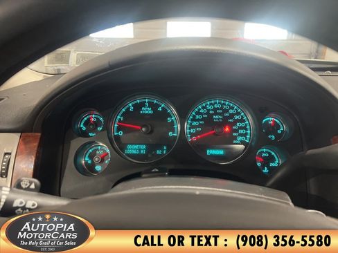 Used 2013 Chevrolet Tahoe LT AWD/4WD image 29