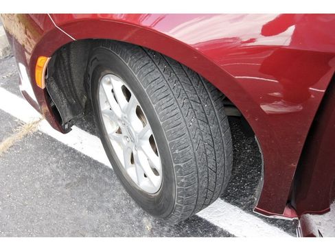 Used 2020 Chrysler Pacifica Touring-L FWD image 34