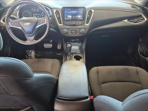 Used 2019 Chevrolet Malibu RS FWD image 16