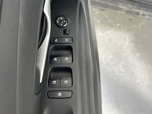 Used 2023 Hyundai Tucson SE image 17