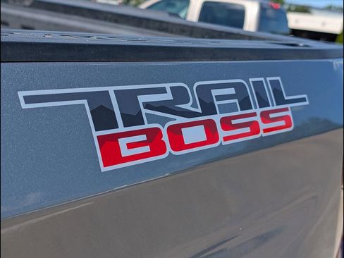 Used 2024 Chevrolet Silverado 1500 Custom Trail Boss w/ LPO, Dark Essentials Package AWD/4WD image 10