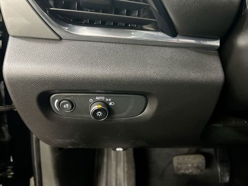 Used 2022 Chevrolet Traverse LT AWD/4WD image 18