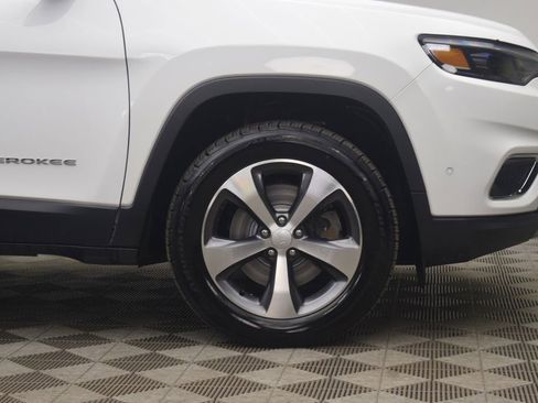 Used 2021 Jeep Cherokee Limited AWD/4WD image 31