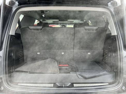 Used 2019 GMC Yukon SLT w/ Open Road Package image 24