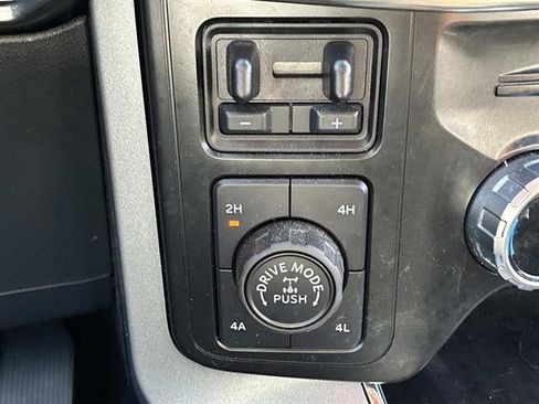 Used 2023 Ford F150 Lariat w/ Equipment Group 502A High image 31