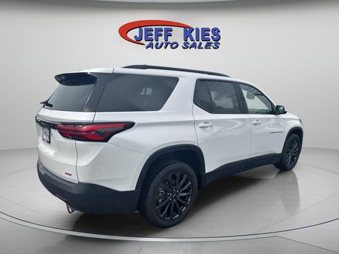 Used 2023 Chevrolet Traverse RS AWD/4WD image 5