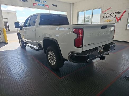 Used 2025 Chevrolet Silverado 2500 LTZ w/ LTZ Convenience Package AWD/4WD image 4