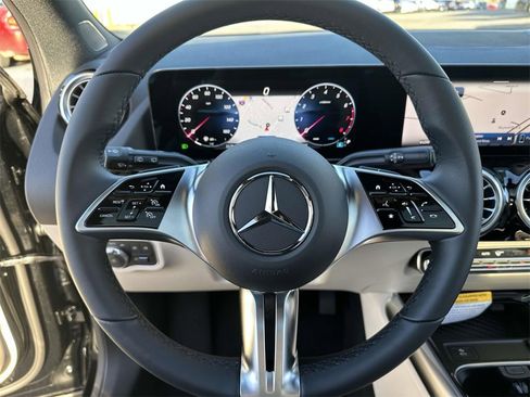 New 2025 Mercedes-Benz GLA 250 image 14