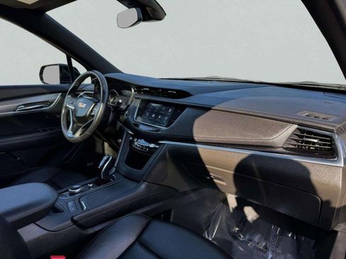 Used 2024 Cadillac XT6 Luxury w/ LPO, Floor Liner Package image 58