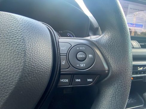 Used 2025 Toyota RAV4 XLE w/ Convenience Package AWD/4WD image 13