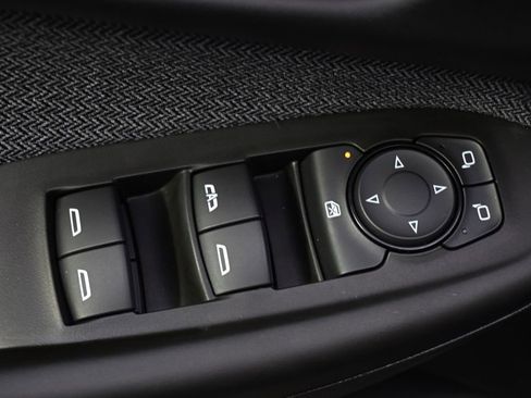 Used 2025 Chevrolet TrailBlazer LT w/ Convenience Package image 24