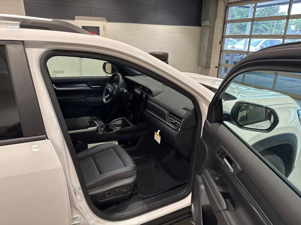New 2027 GMC Terrain Elevation w/ Elevation Premium Package AWD/4WD image 12