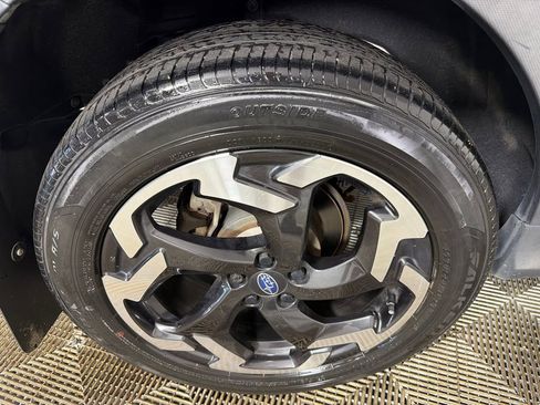 Used 2019 Subaru Crosstrek 2.0i w/ Eyesight System image 17