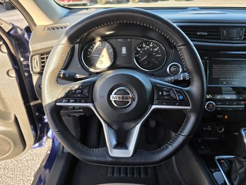 Used 2020 Nissan Rogue SL image 16