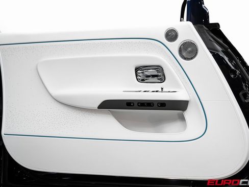 Used 2025 Rolls-Royce Spectre Black Badge image 20