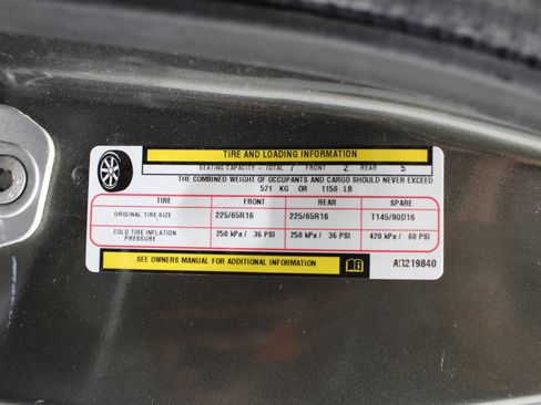 Used 2010 Dodge Grand Caravan SE FWD image 30