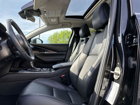 Used 2022 MAZDA CX-30 AWD 2.5 S w/ Preferred Package image 11