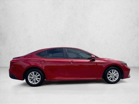 Used 2025 Toyota Camry LE FWD image 5