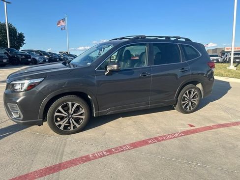 Used 2020 Subaru Forester Limited w/ Popular Package #3 AWD/4WD image 1