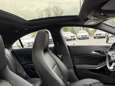 Used 2018 Mercedes-Benz CLA 250 4MATIC image 28