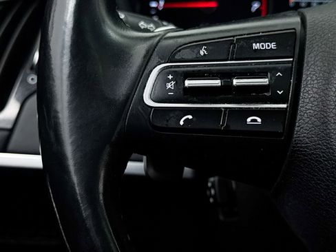 Used 2018 Kia Stinger Premium RWD image 37