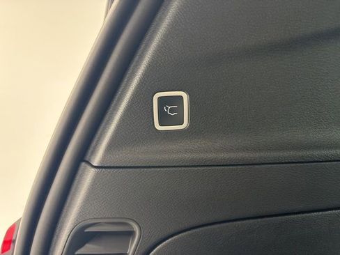 New 2026 Chrysler Pacifica Limited image 12