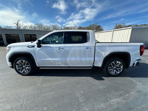 Used 2023 GMC Sierra 1500 Denali w/ Denali Reserve Package image 9
