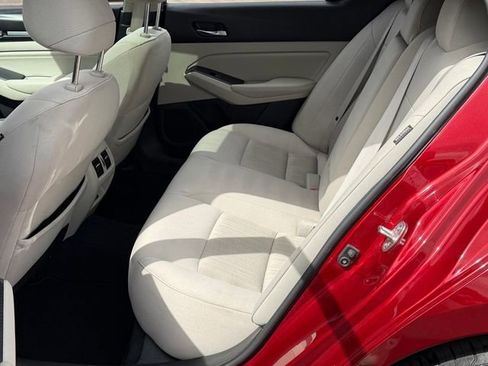 Used 2019 Nissan Altima 2.5 SV FWD image 22