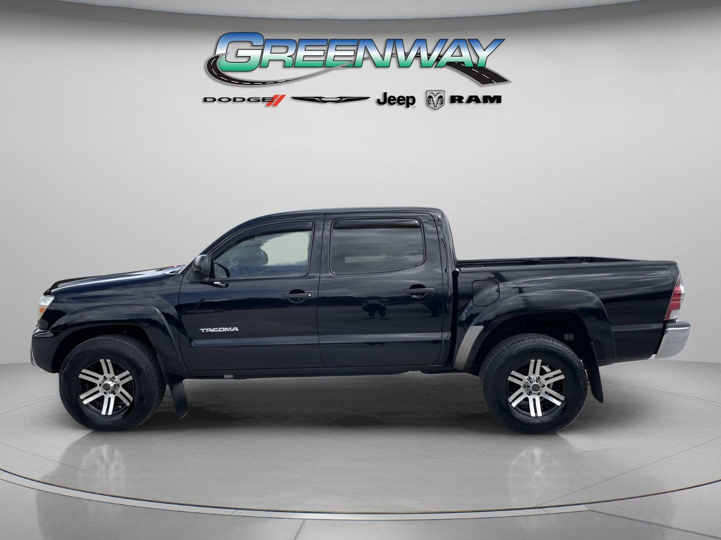 Used 2012 Toyota Tacoma PreRunner w/ SR5 Pkg RWD image 2