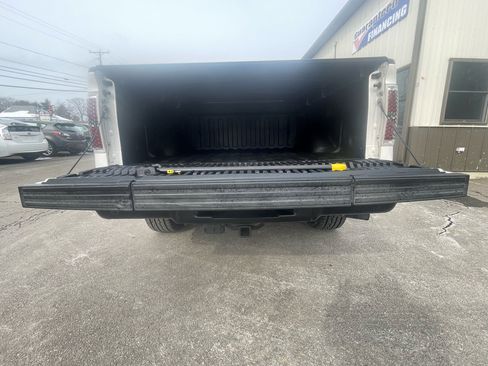 Used 2013 Ford F150 Platinum image 8