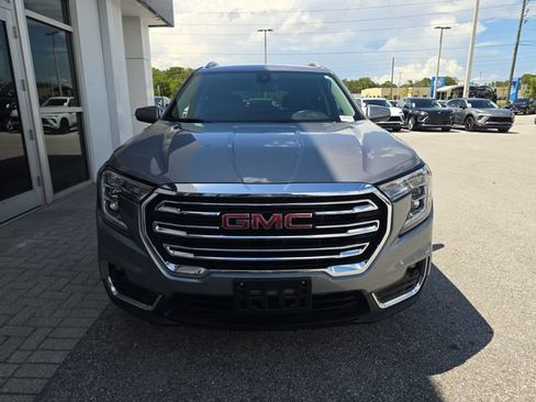 Certified 2023 GMC Terrain SLT AWD/4WD image 2
