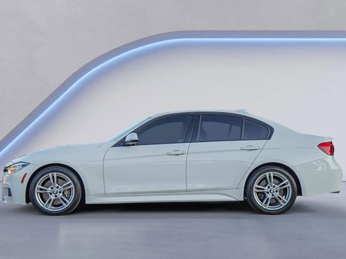 Used 2018 BMW 330i Sedan image 16