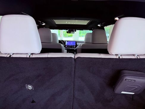 Certified 2024 Lexus TX 350 FWD image 18