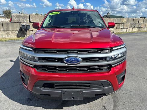 Used 2022 Ford Expedition Max XLT image 2