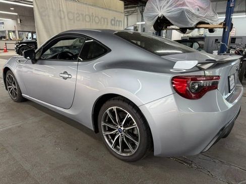 Used 2019 Subaru BRZ Limited RWD image 2